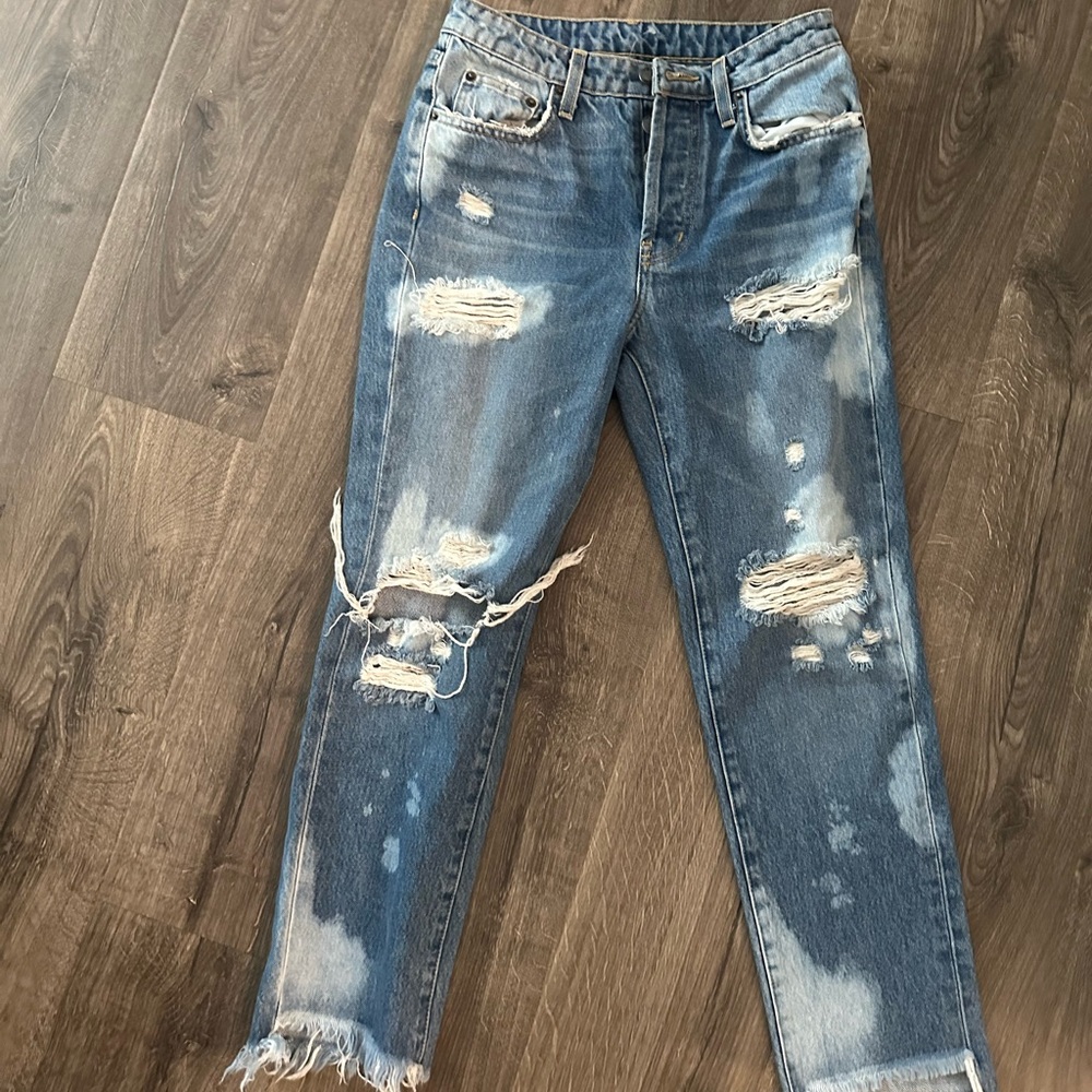 LF carmar distressed jean
